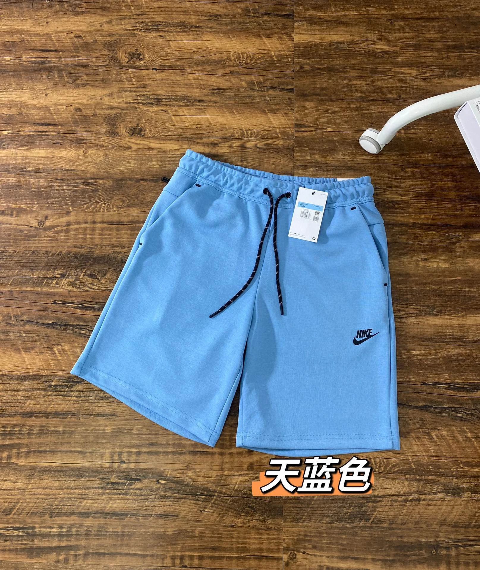 01 01